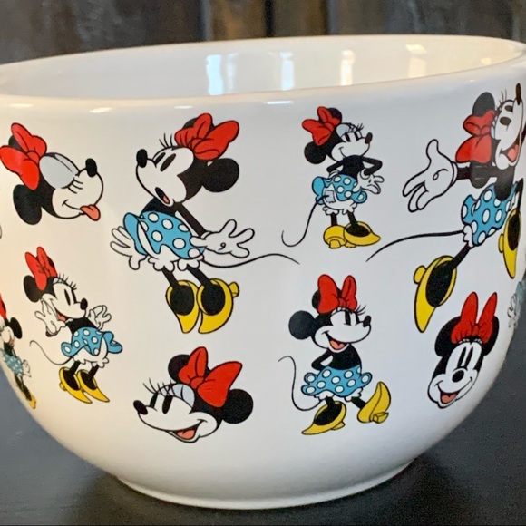 Disney Minnie Mouse Classic Poses 29oz Soup Mug - Picture 7 of 13